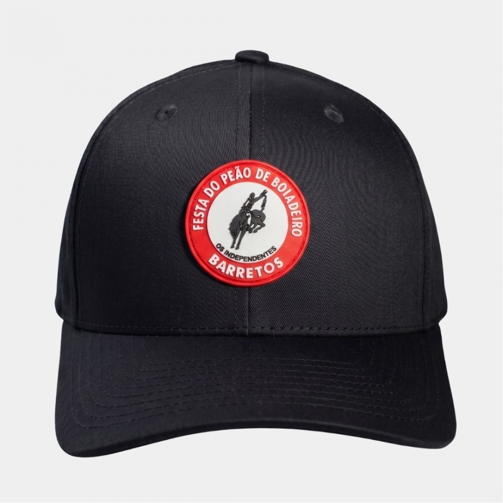 BONE FECHADO PRETO, LOGO EMBORRACHADA